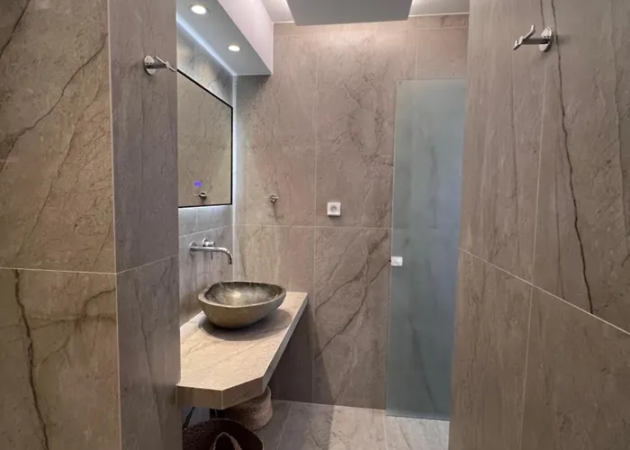 Anora Naxos * Naxos City