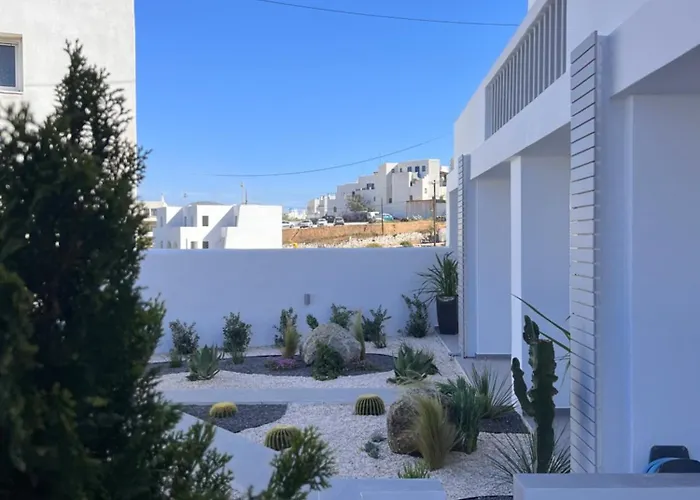 Anora Naxos شقة