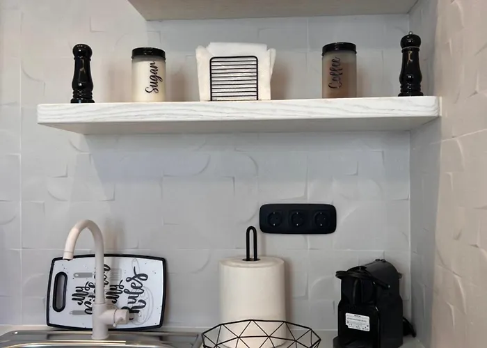 Anora Naxos * Naxos City